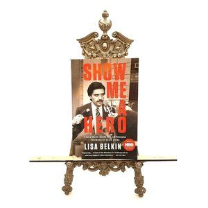 Show Me A Hero: A Tale of Murder, Suicide, R- paperback, Lisa Belkin